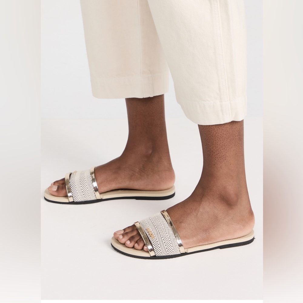 Havaianas Beige Slide Sandals